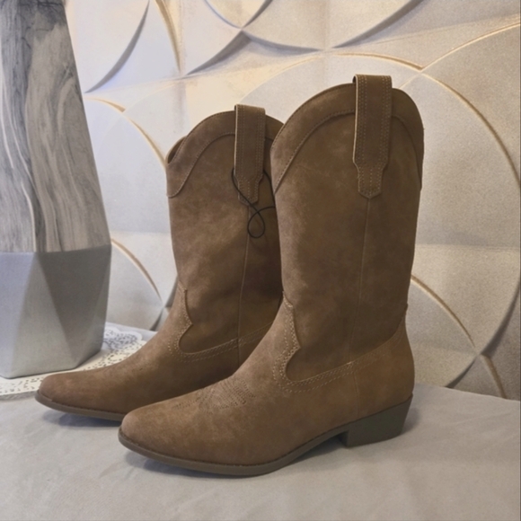 Arizona Jean Company Shoes - 🔥SALEWomen's Mid Calf Boots Maybrook Tan Size 9 Medium Damaged Box